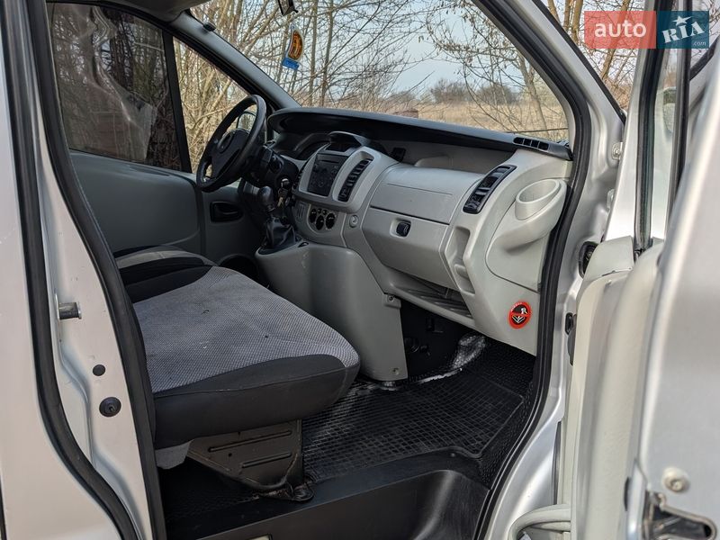 Минивэн Opel Vivaro 2006 в Бердичеве