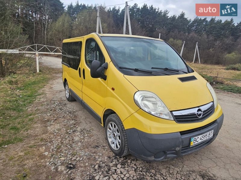 Мінівен Opel Vivaro 2008 в Львові