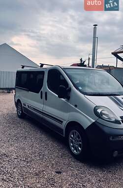 Мінівен Opel Vivaro 2004 в Чопі
