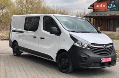 Вантажопасажирський фургон Opel Vivaro 2016 в Дубні