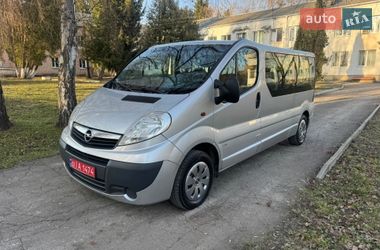 Минивэн Opel Vivaro 2011 в Луцке