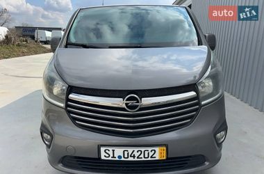 Минивэн Opel Vivaro 2015 в Ровно