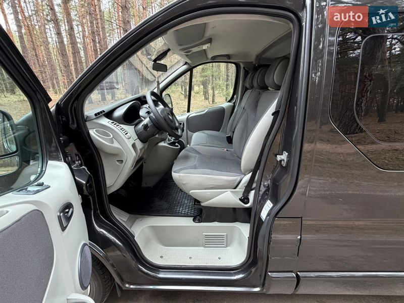 Минивэн Opel Vivaro 2014 в Киеве фото 11 Минивэн Opel Vivaro 2014 в Киеве