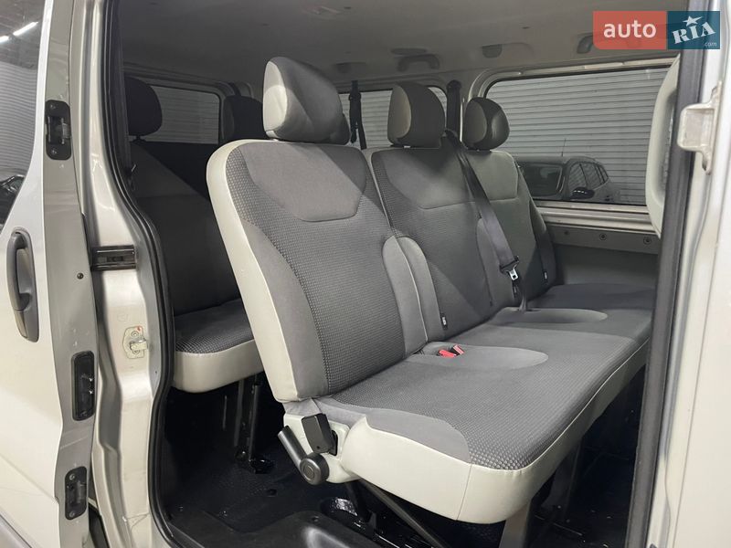 Мінівен Opel Vivaro 2012 в Стрию