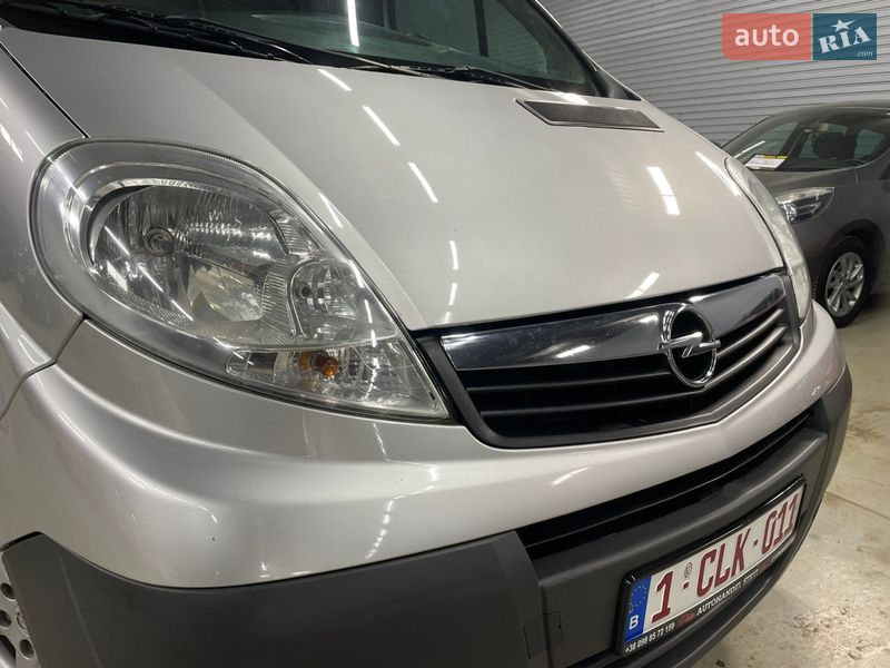Мінівен Opel Vivaro 2012 в Стрию