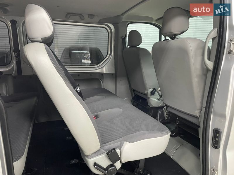 Мінівен Opel Vivaro 2012 в Стрию