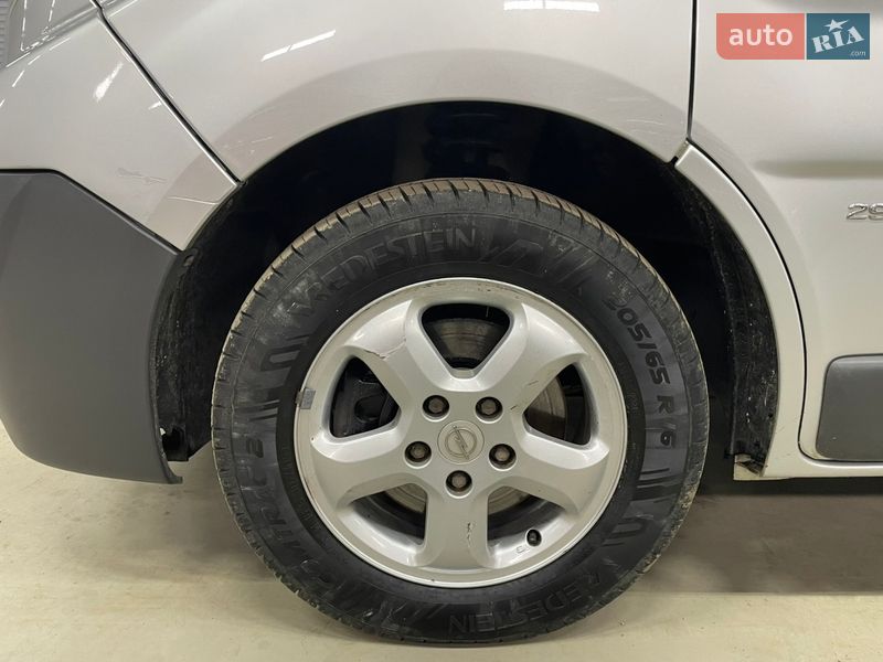 Мінівен Opel Vivaro 2012 в Стрию