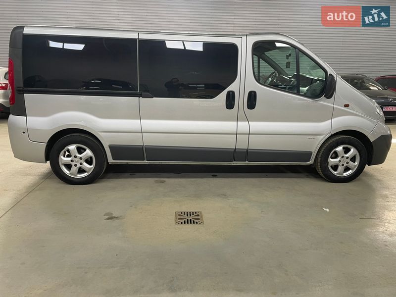 Мінівен Opel Vivaro 2012 в Стрию