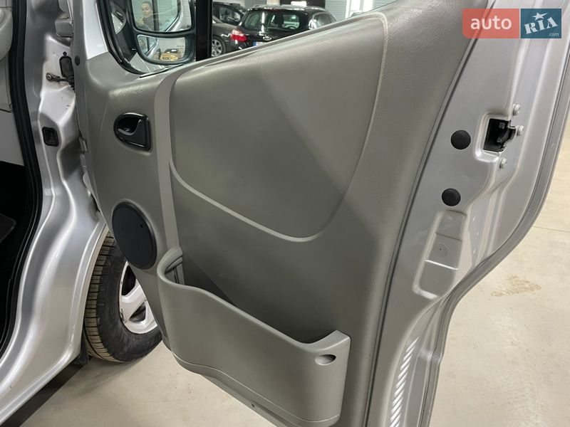 Мінівен Opel Vivaro 2012 в Стрию