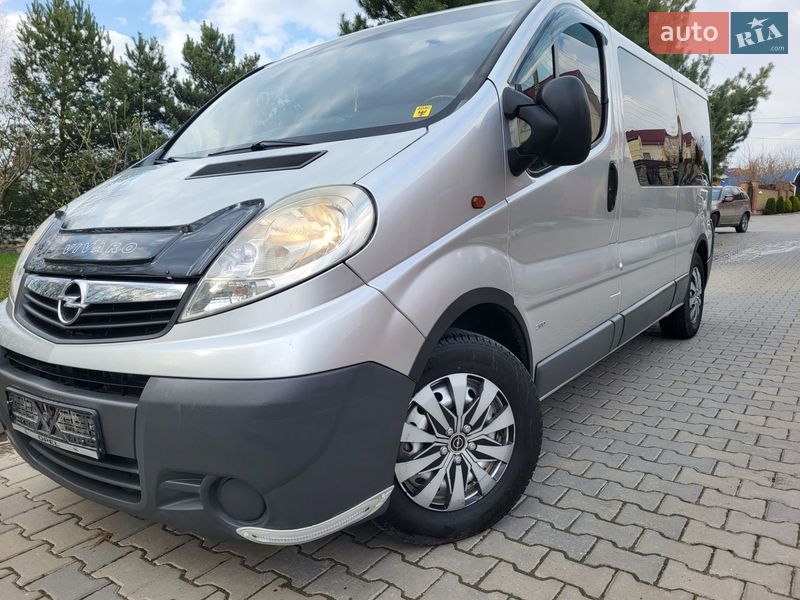 Минивэн Opel Vivaro 2009 в Хмельницком фото Минивэн Opel Vivaro 2009 в Хмельницком