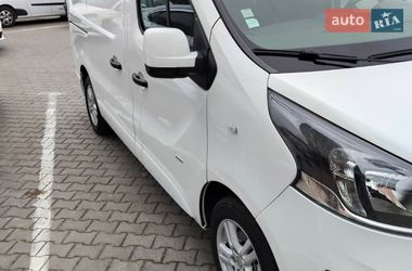 Вантажний фургон Opel Vivaro 2017 в Тарутиному