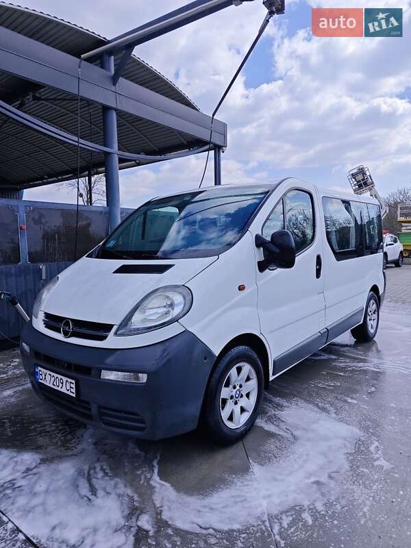 Opel Vivaro 2006