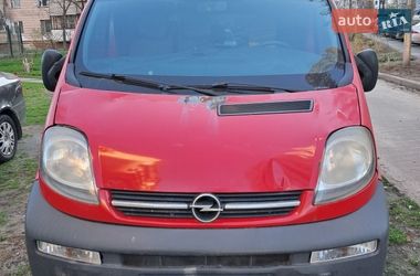 Вантажопасажирський фургон Opel Vivaro 2004 в Києві