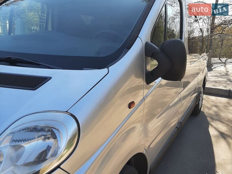 Мінівен Opel Vivaro 2011 в Полтаві