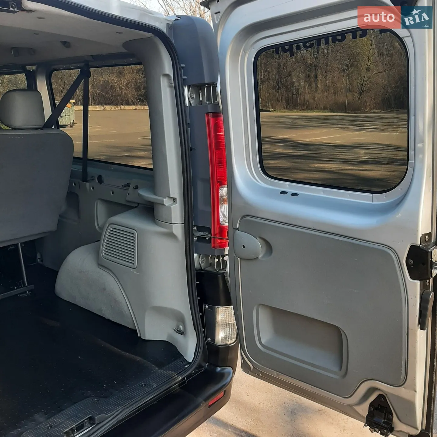 2011 Opel Vivaro - мініатюра 13