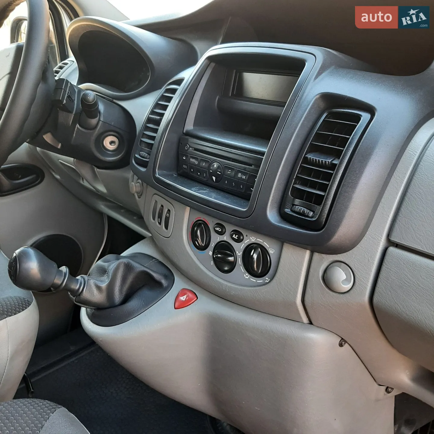 2011 Opel Vivaro - мініатюра 40