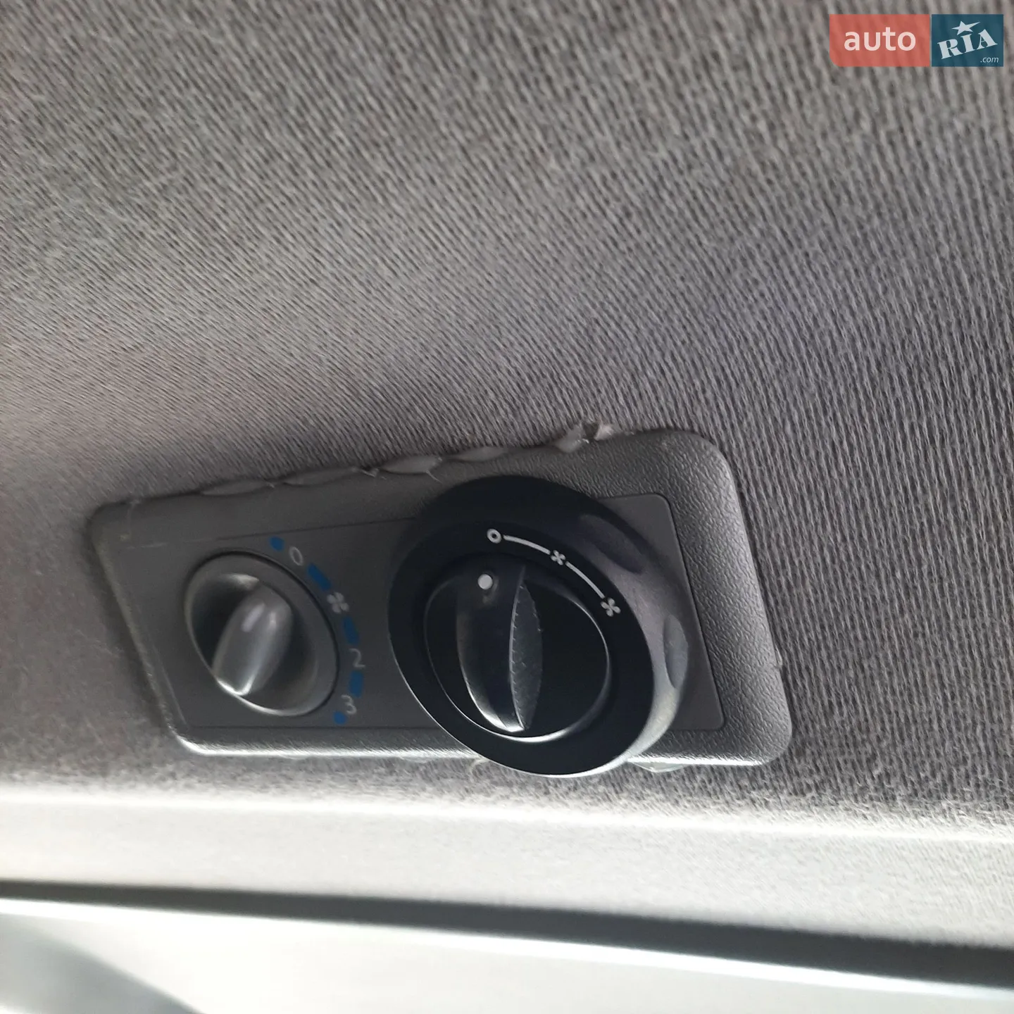 2011 Opel Vivaro - мініатюра 56