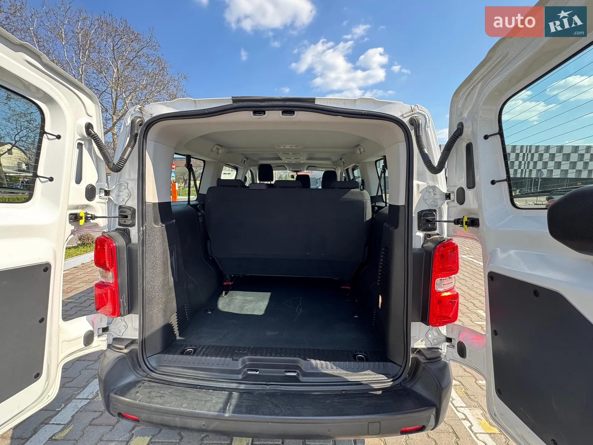 2021 Opel Vivaro - мініатюра 19