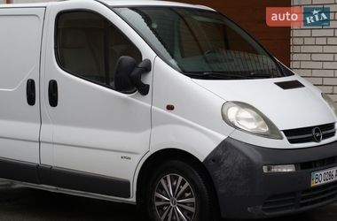 Вантажний фургон Opel Vivaro 2004 в Тернополі