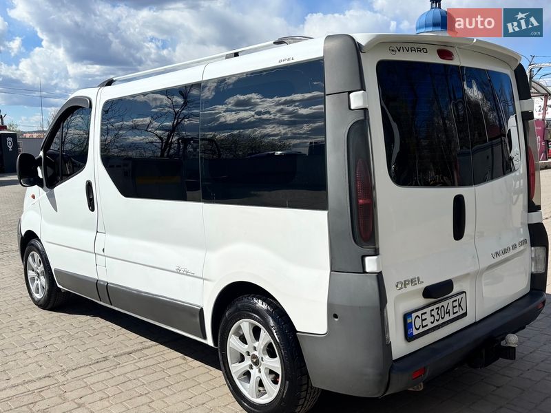Мінівен Opel Vivaro 2005 в Чернівцях