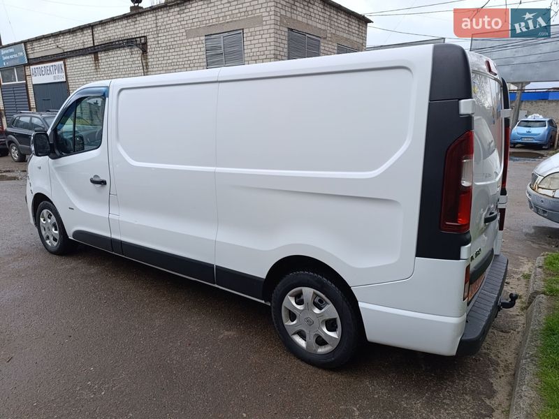 Грузовой фургон Opel Vivaro 2014 в Житомире