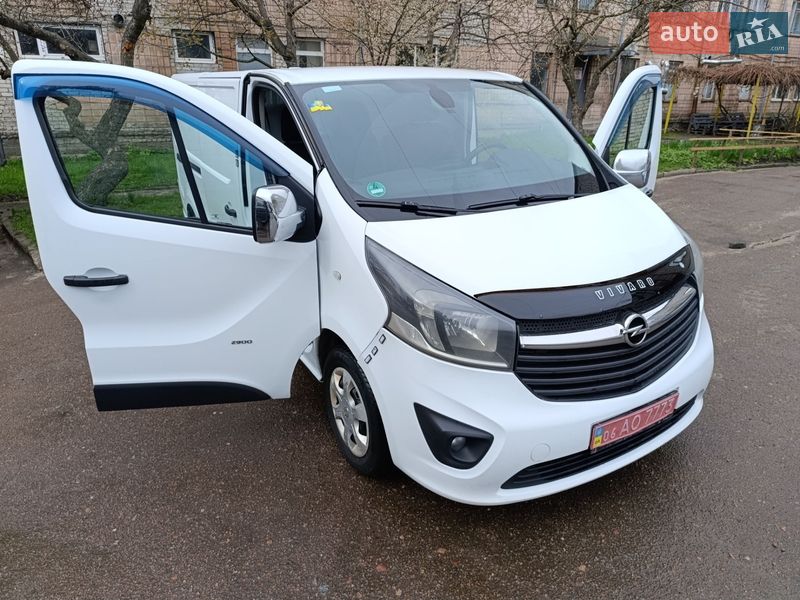 Грузовой фургон Opel Vivaro 2014 в Житомире