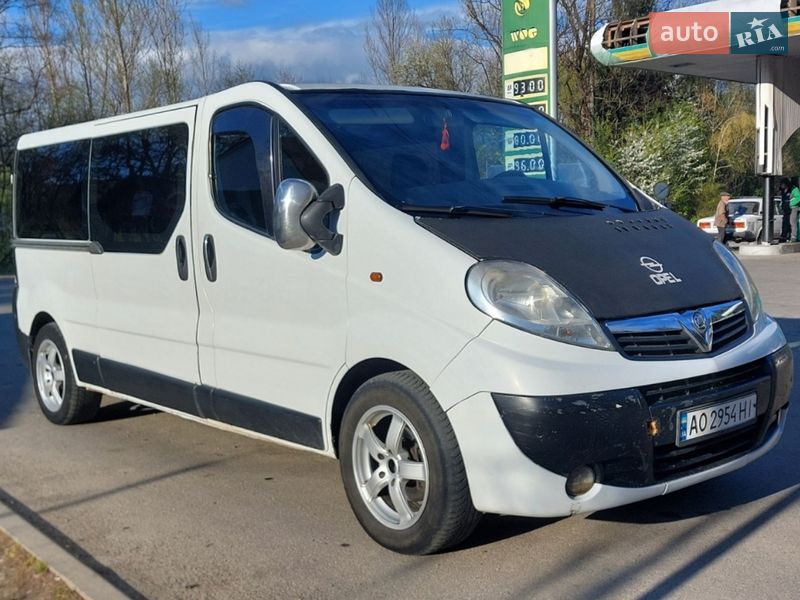 Мінівен Opel Vivaro 2009 в Тячеві
