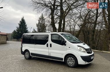 Мінівен Opel Vivaro 2012 в Чернівцях