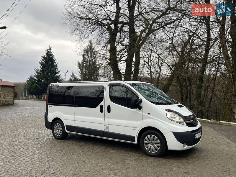 Минивэн Opel Vivaro 2012 в Черновцах фото Минивэн Opel Vivaro 2012 в Черновцах