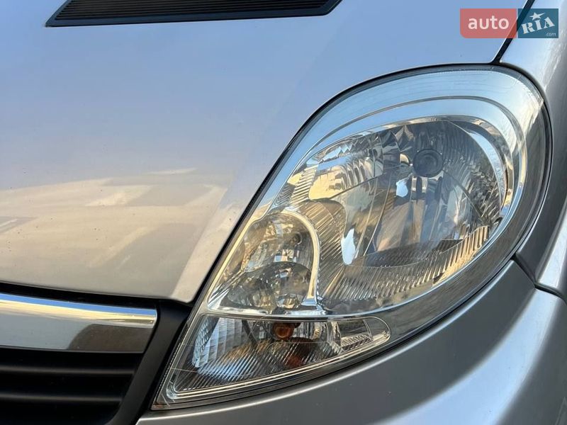 Минивэн Opel Vivaro 2008 в Коломые