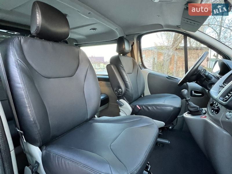 Грузопассажирский фургон Opel Vivaro 2013 в Луцке фото 16 Грузопассажирский фургон Opel Vivaro 2013 в Луцке