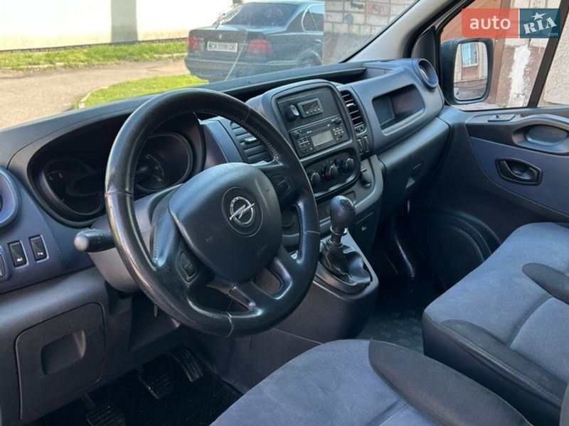 Вантажний фургон Opel Vivaro 2015 в Черкасах
