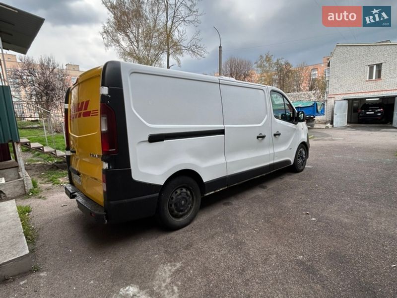 Вантажний фургон Opel Vivaro 2015 в Черкасах