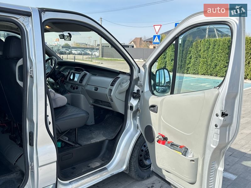 Минивэн Opel Vivaro 2002 в Луцке