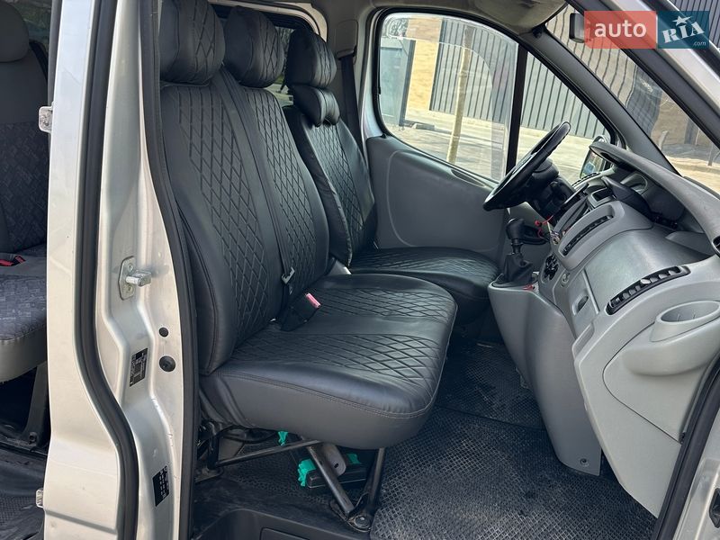 Минивэн Opel Vivaro 2002 в Луцке