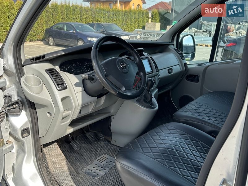 Минивэн Opel Vivaro 2002 в Луцке