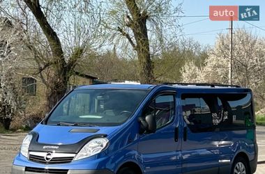 Минивэн Opel Vivaro 2012 в Черновцах