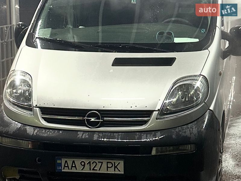 Opel Vivaro 2006