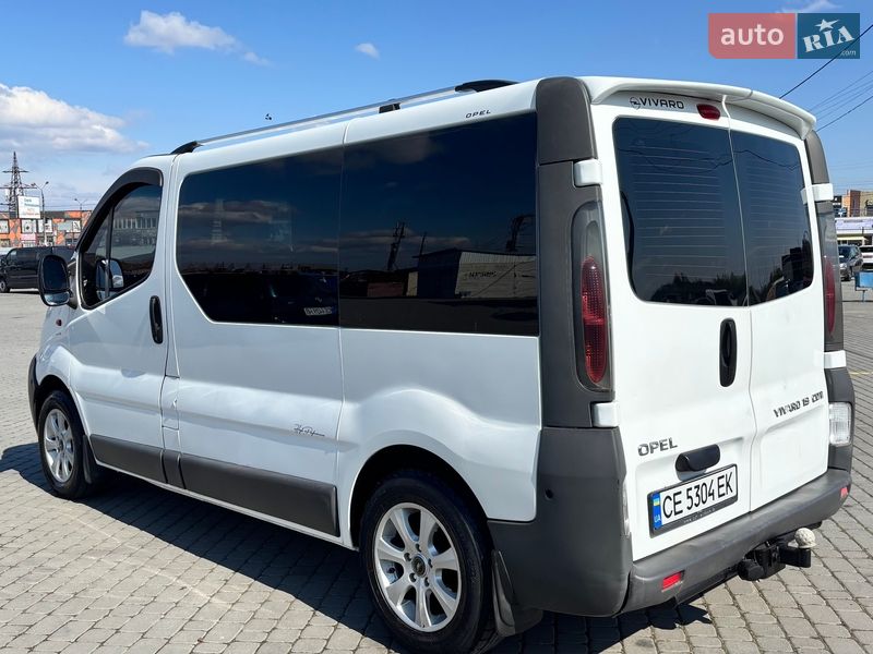 Мінівен Opel Vivaro 2005 в Чернівцях