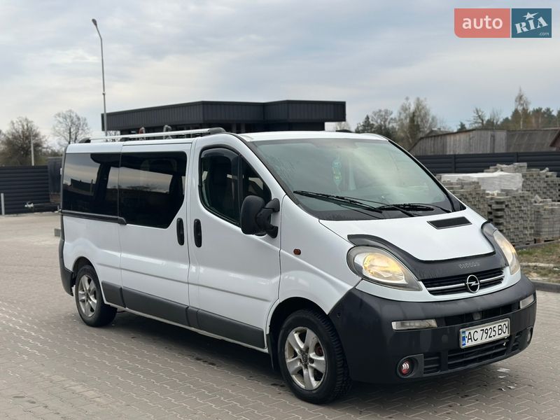 Opel Vivaro 2003