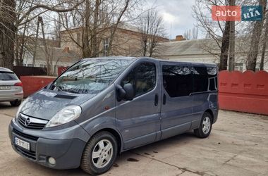 Мінівен Opel Vivaro 2013 в Нікополі