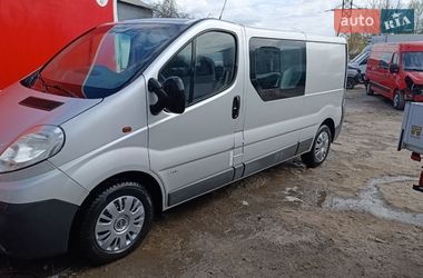 Грузопассажирский фургон Opel Vivaro 2013 в Ровно