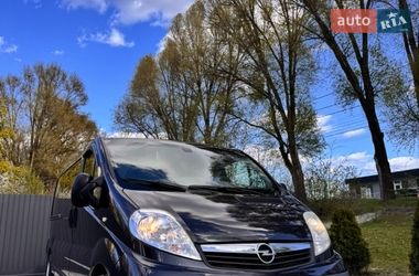 Вантажний фургон Opel Vivaro 2014 в Тернополі