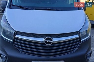 Другие грузовики Opel Vivaro 2015 в Луцке