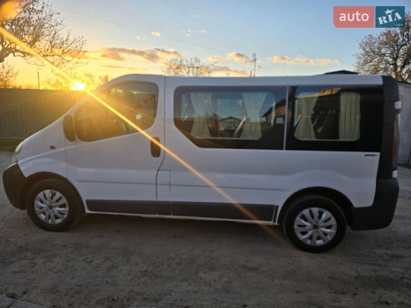 Opel Vivaro 2006