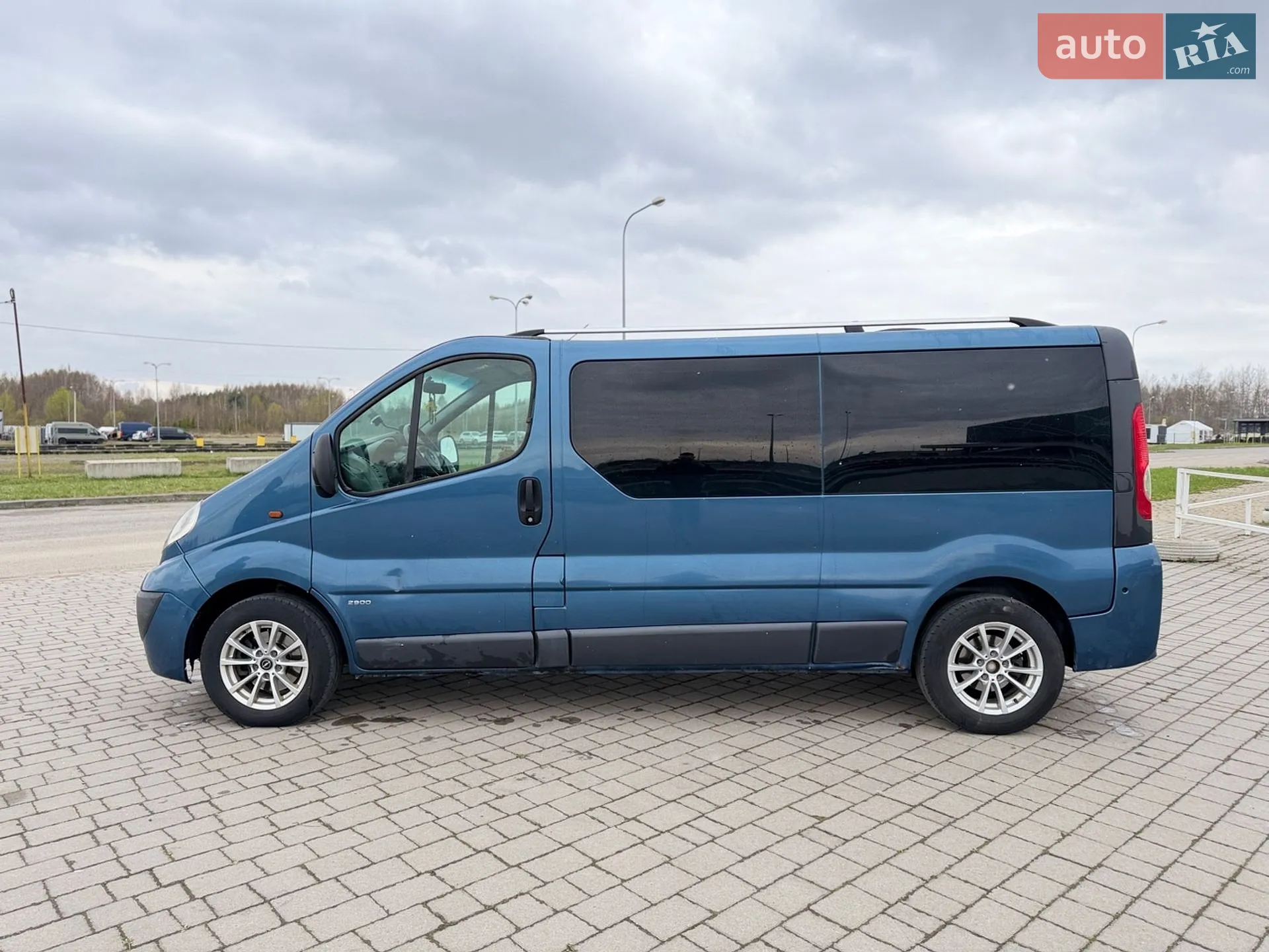 2010 Opel Vivaro - мініатюра 8