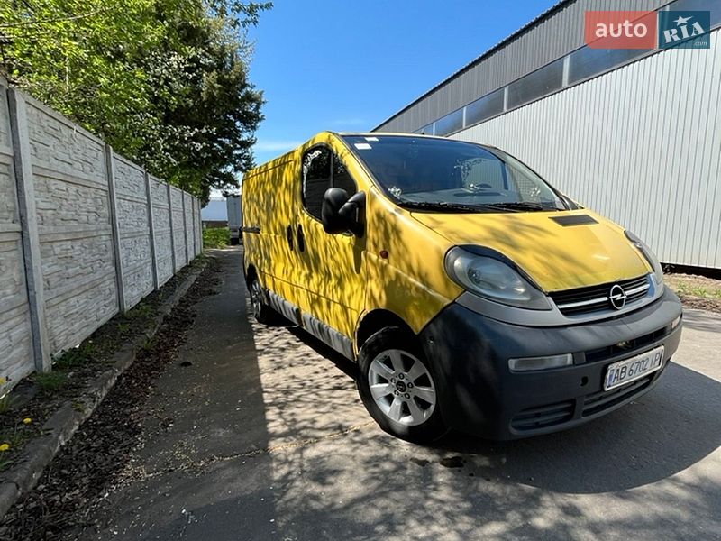 Грузовой фургон Opel Vivaro 2006 в Литине