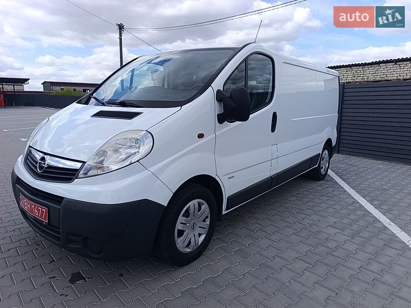 Грузовой фургон Opel Vivaro 2013 в Василькове