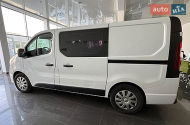 Грузопассажирский фургон Opel Vivaro 2015 в Львове