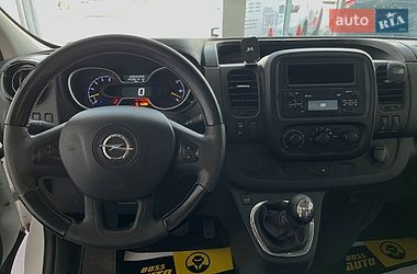Грузопассажирский фургон Opel Vivaro 2015 в Львове